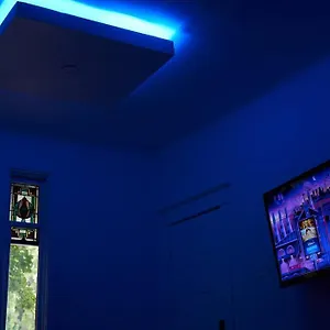 Blue Lounge ☆ Lafontaine Park ☆ Tv Cable Appartement Montréal