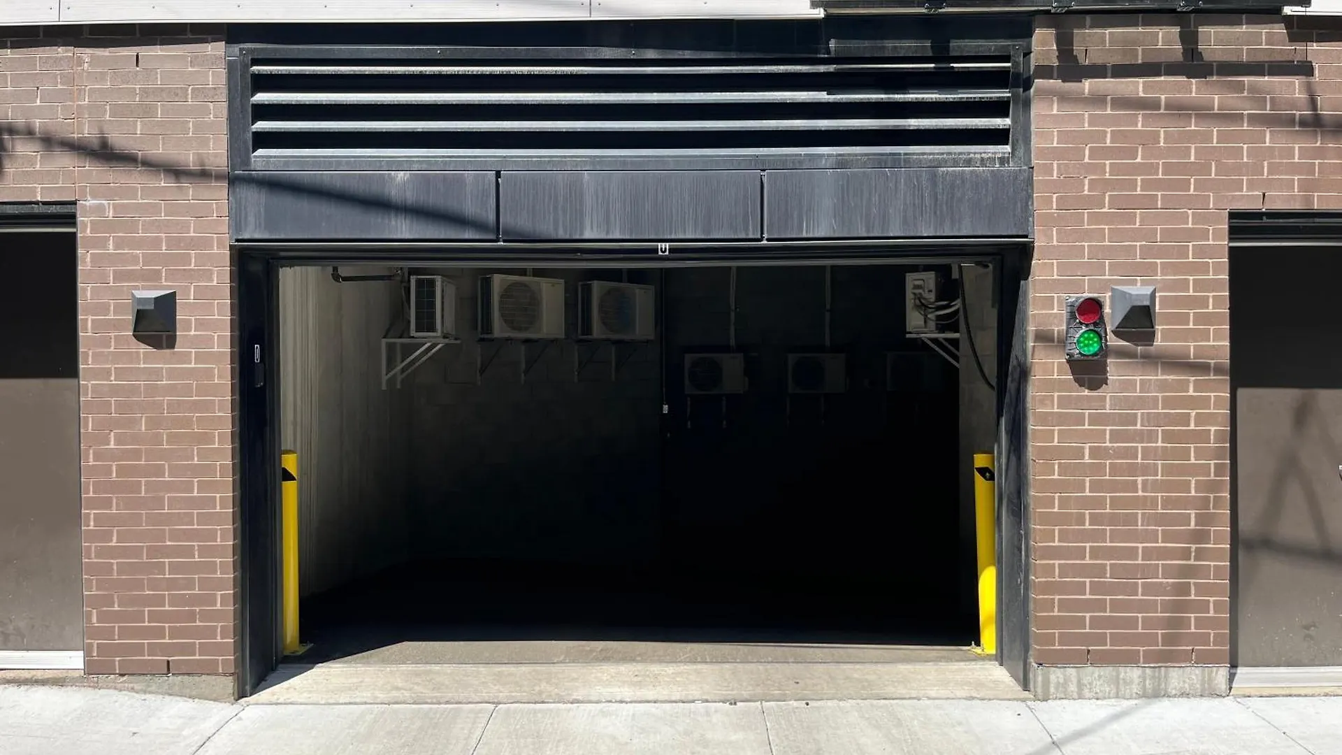 Initial / Fleuriste +Parking / Centre-Ville Qc Квебек